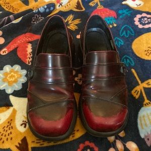 COMFY Red Dansko loafer clogs sz 9.5 to 10 (EU 40)